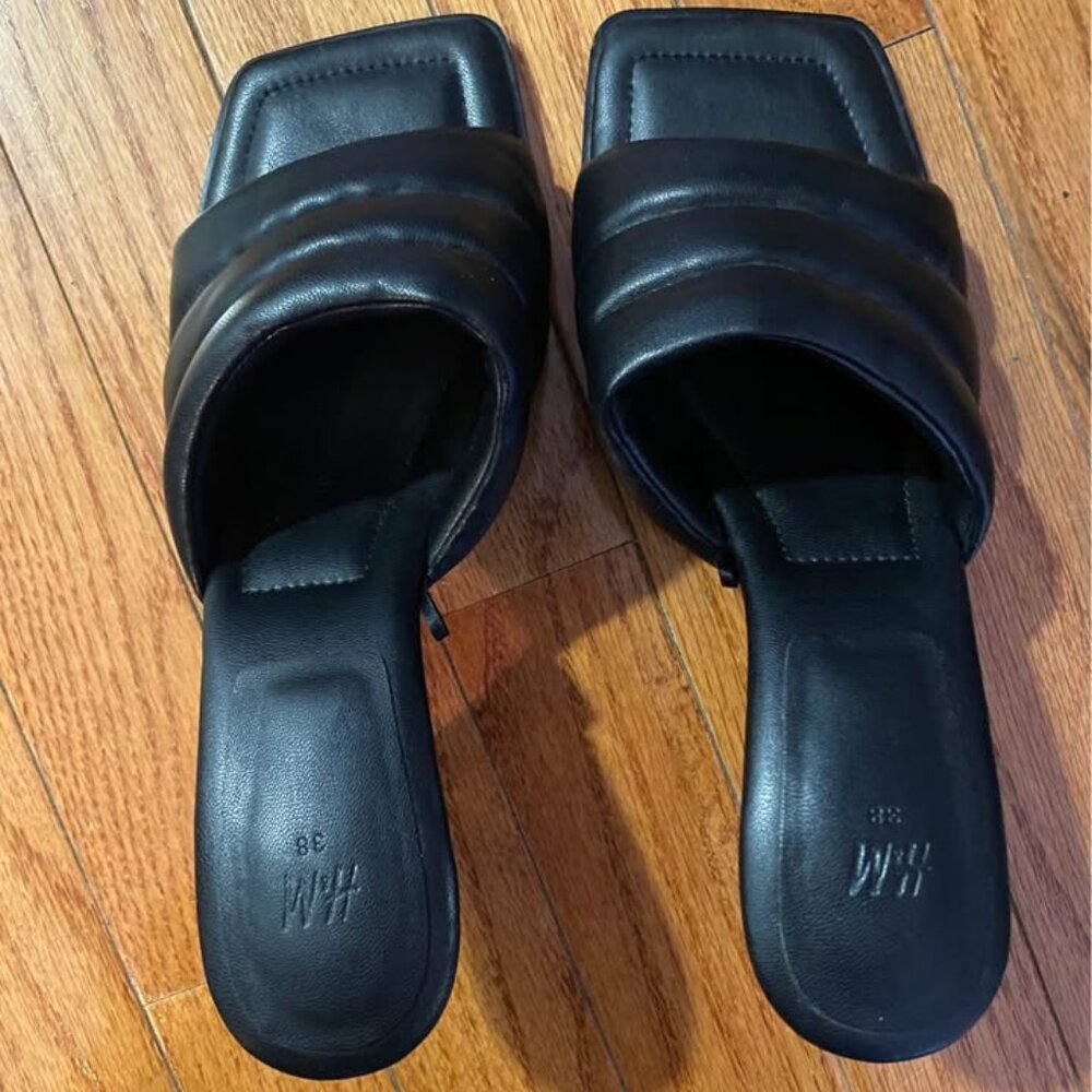 H&M Black Heeled Mules (Women’s Size 7.5)
